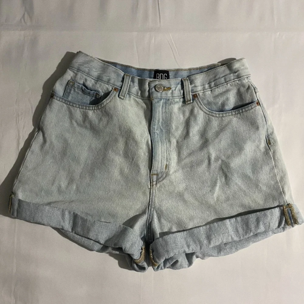 BDG Urban Outfitters High Waisted Light Wash Mom Jean Shorts